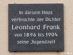 Gedenktafel am Haus in der Frankfurter Straße